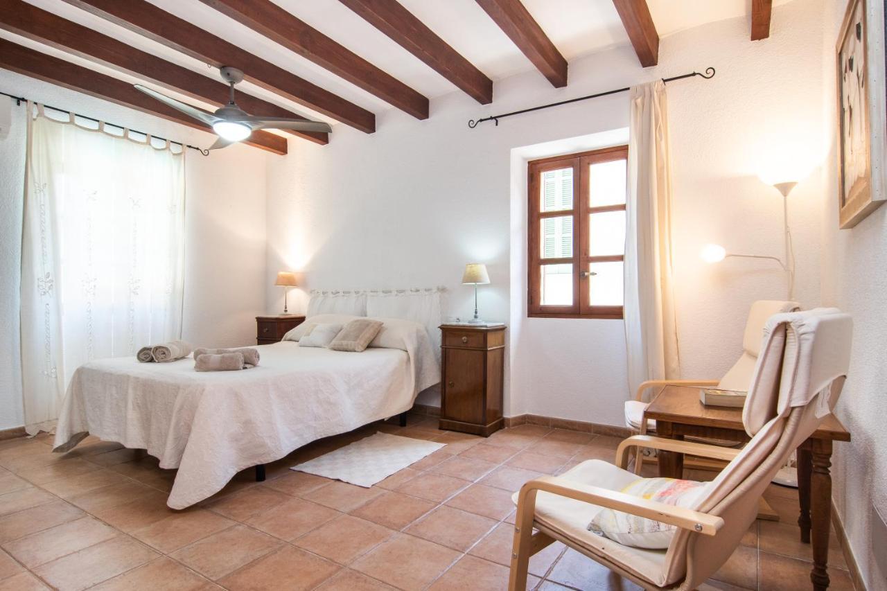 Hébergement de vacances Fabulous Rural House With Views To The Mountains With Swimming Pool